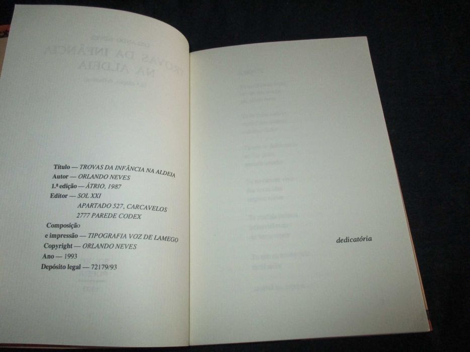 Livro Trovas da Infância na Aldeia Orlando Neves Autografado