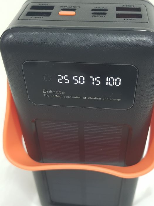 Повербанк 60000 mAh з фонарем та сонячної панелі