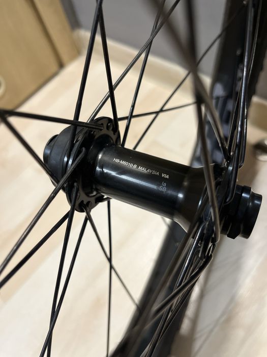 Koło MTB/ENDURO Przód - kompletne z oponą bezdetkową!