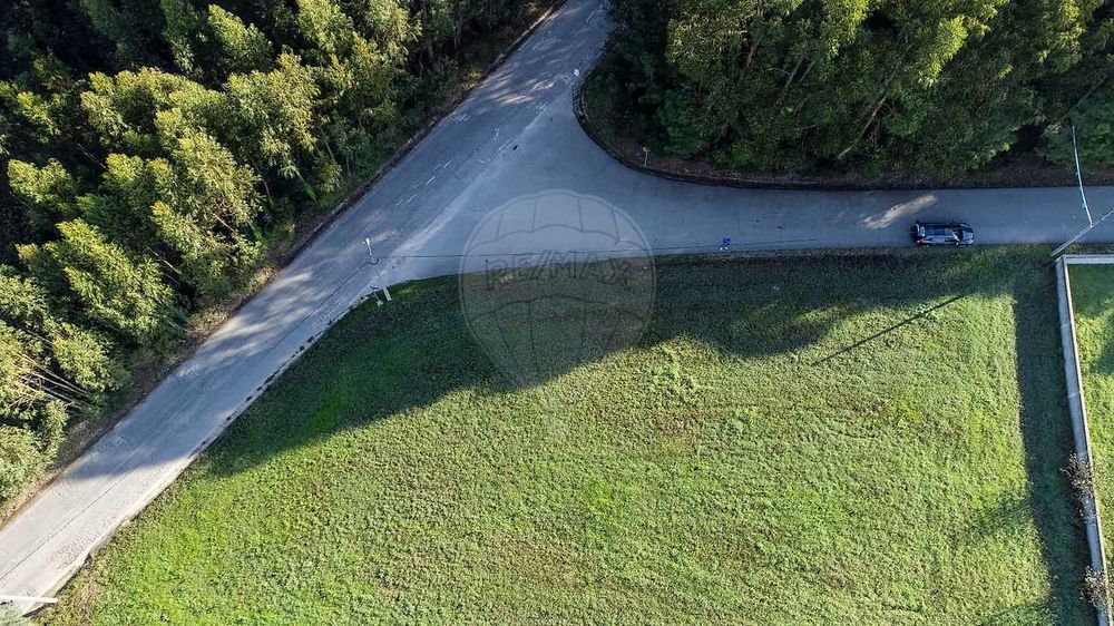 Oportunidade Única – Terreno Urbano em Aguada de Baixo, Águeda