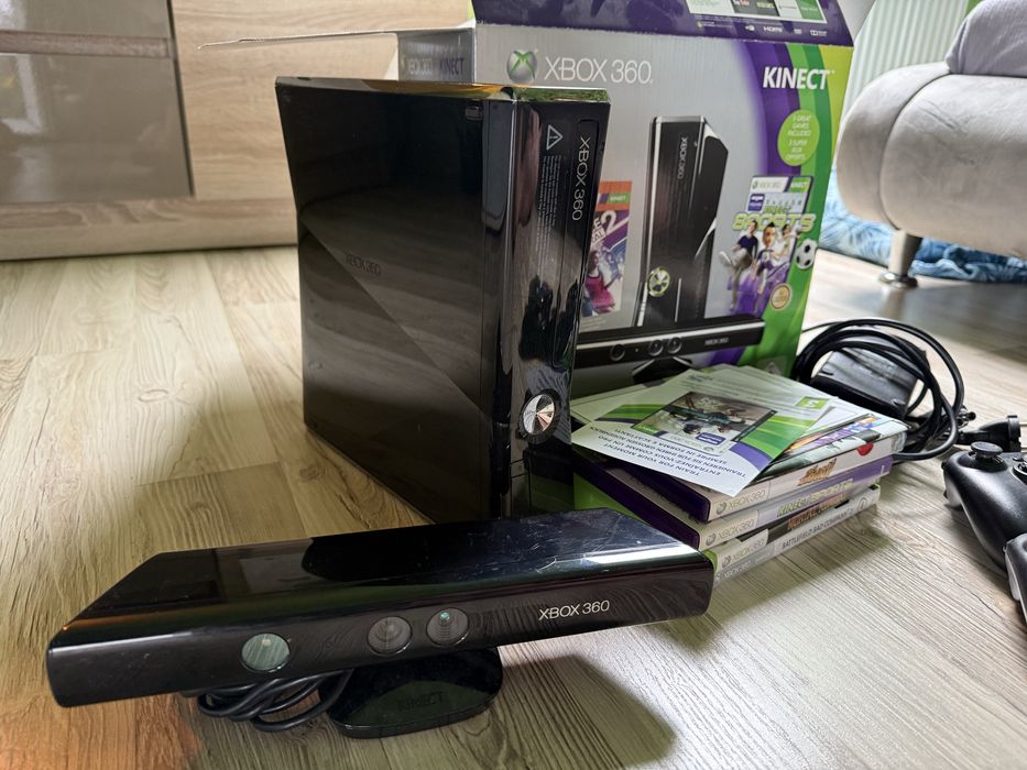 Xbox 360 256gb pamieci 2 pady i gry