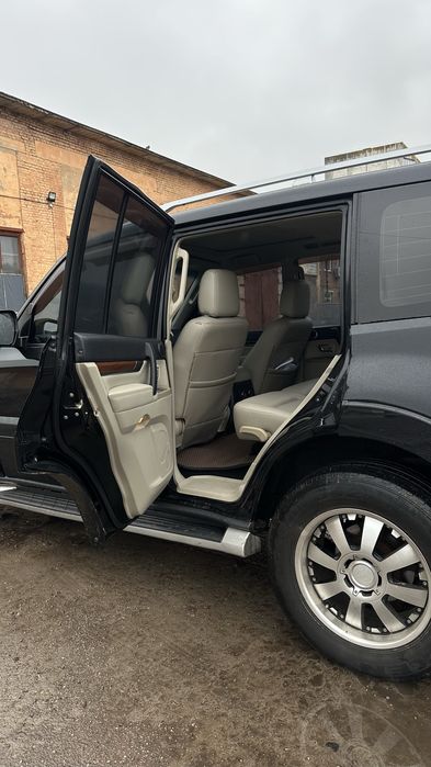 Mitsubishi Pajero wagon 4 3.0 газ/бенз