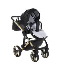 Carrinho junama trio em otimo estado ja com isofix incluido