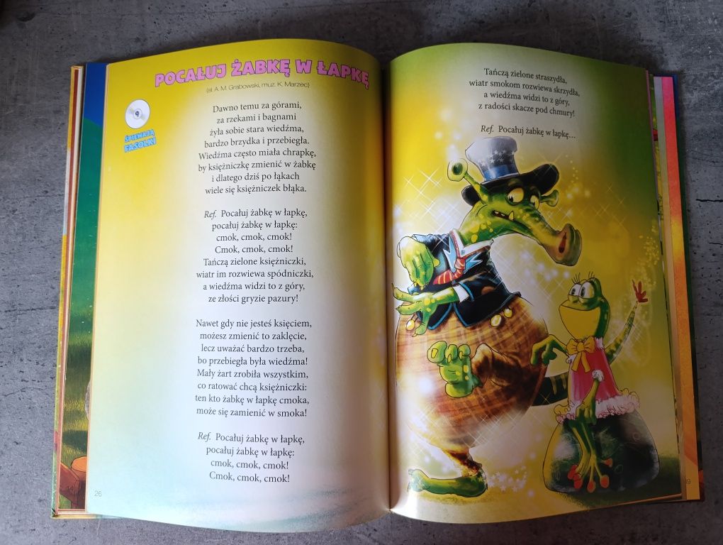 Karaoke dla dzieci książka z piosenkami + płyta dvd  od Martel