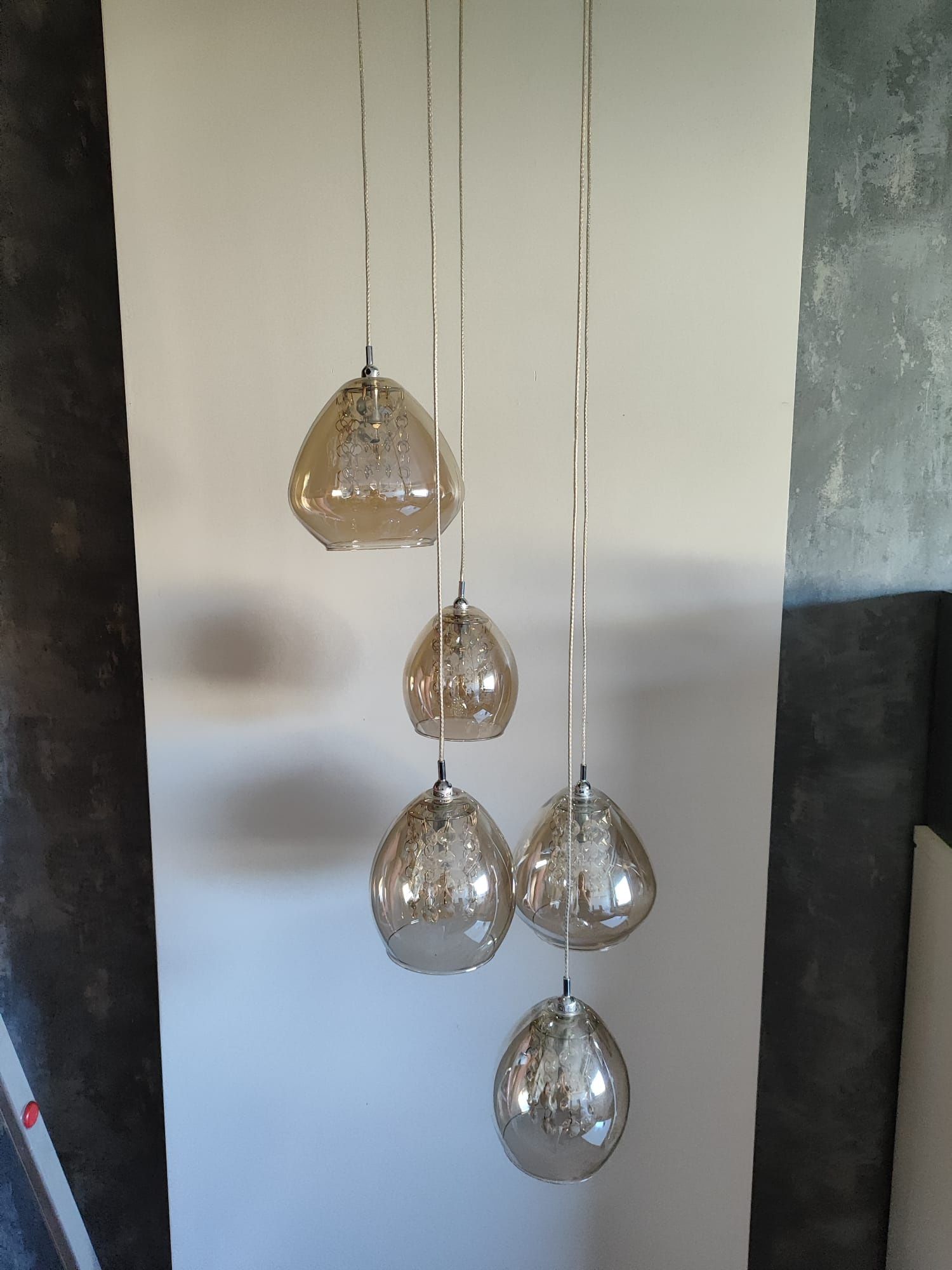 Lampa wisząca z Wielkiej Brytanii