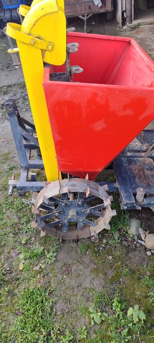 Продається Картоплесажалка