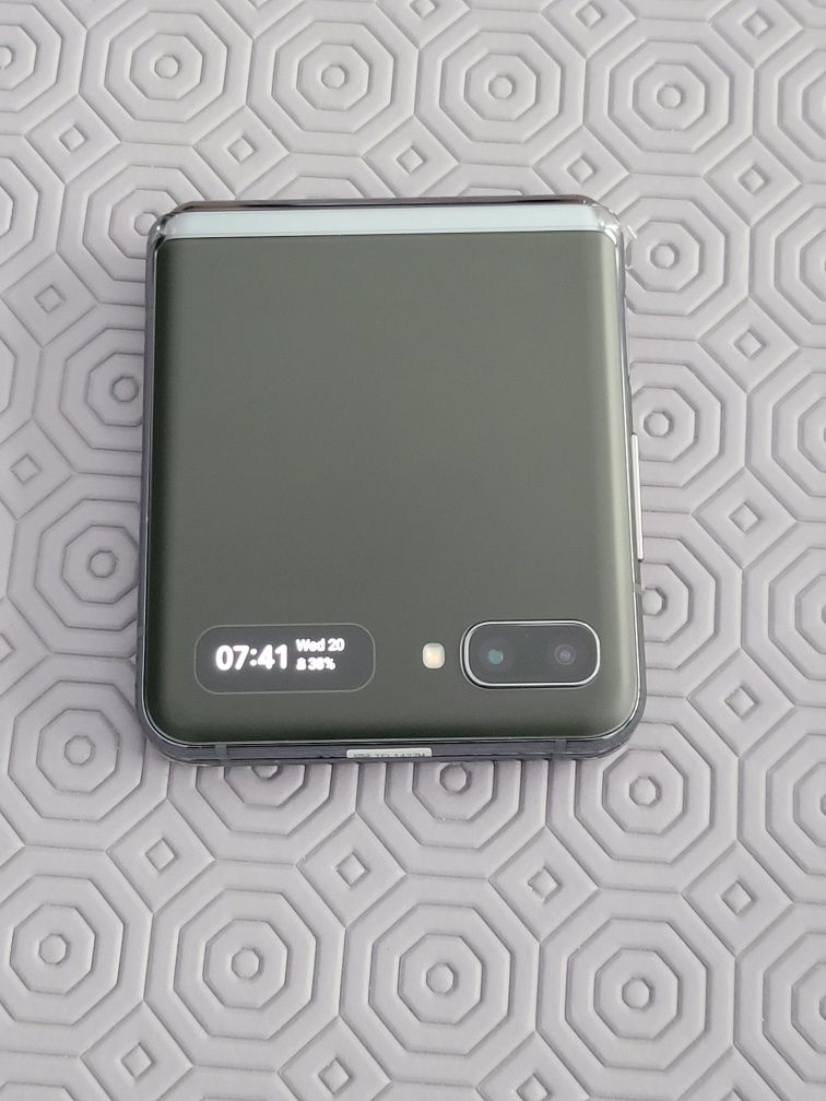 Samsung Z-flip 2 Novo