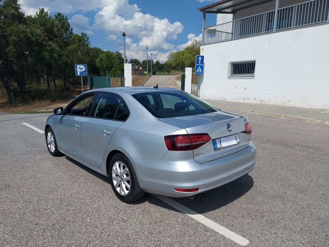 VW Jetta 2.0 TDI Trendline Nacional 110cv 1 Dono Como Novo Financiamen