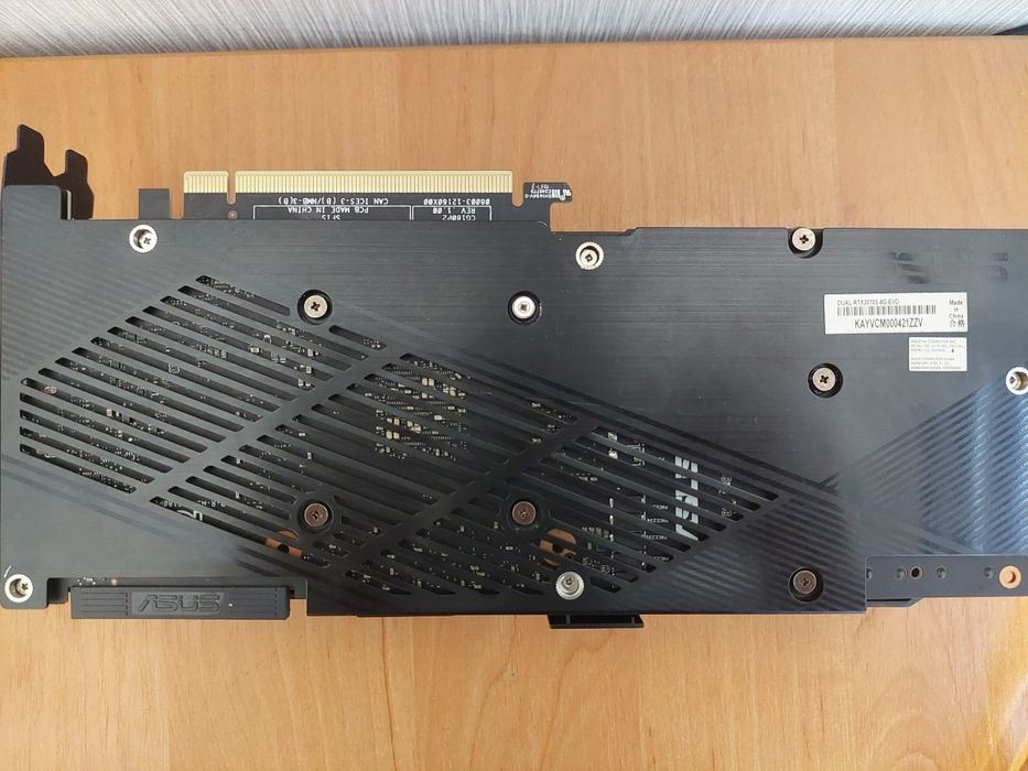 Asus dual rtx 2070 super на деталі або під відновлення