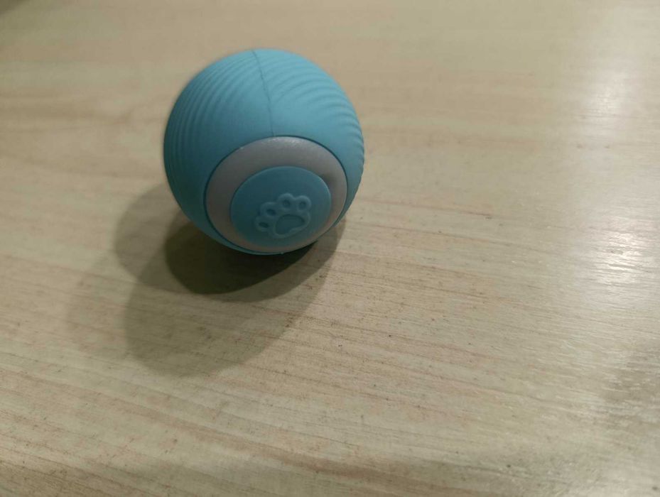 М’ячик для котів і собак інтерактивний з LED підсвіткою