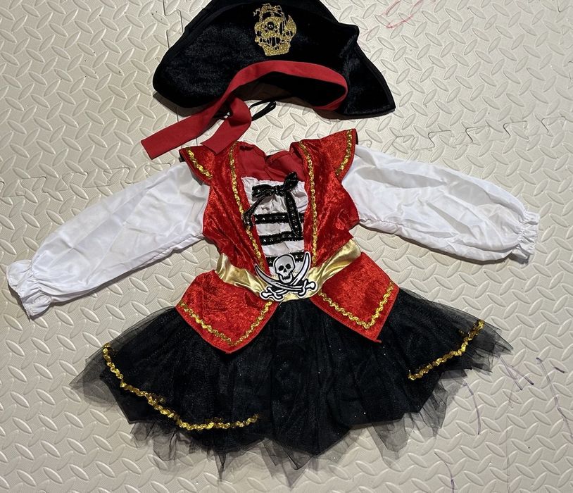 Karnawałowy kostium Piratka