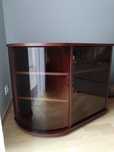 Stolik TV pod telewizor