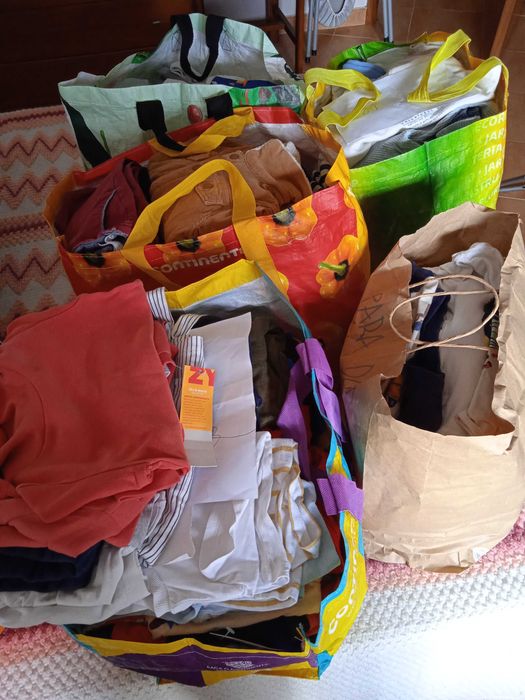 Roupa bebé nova e usada em bom estado desde 1€