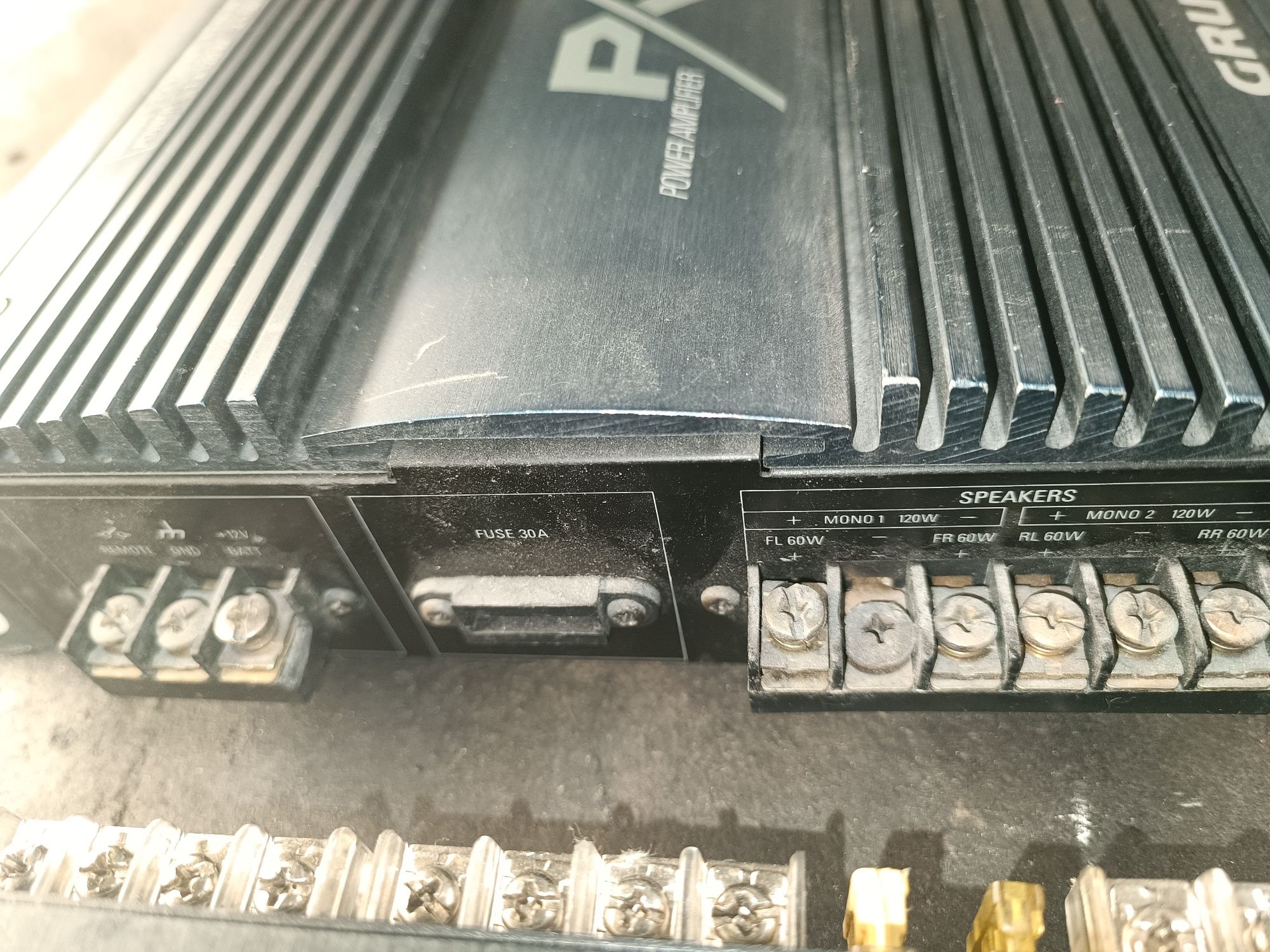 Amplificadores com avaria