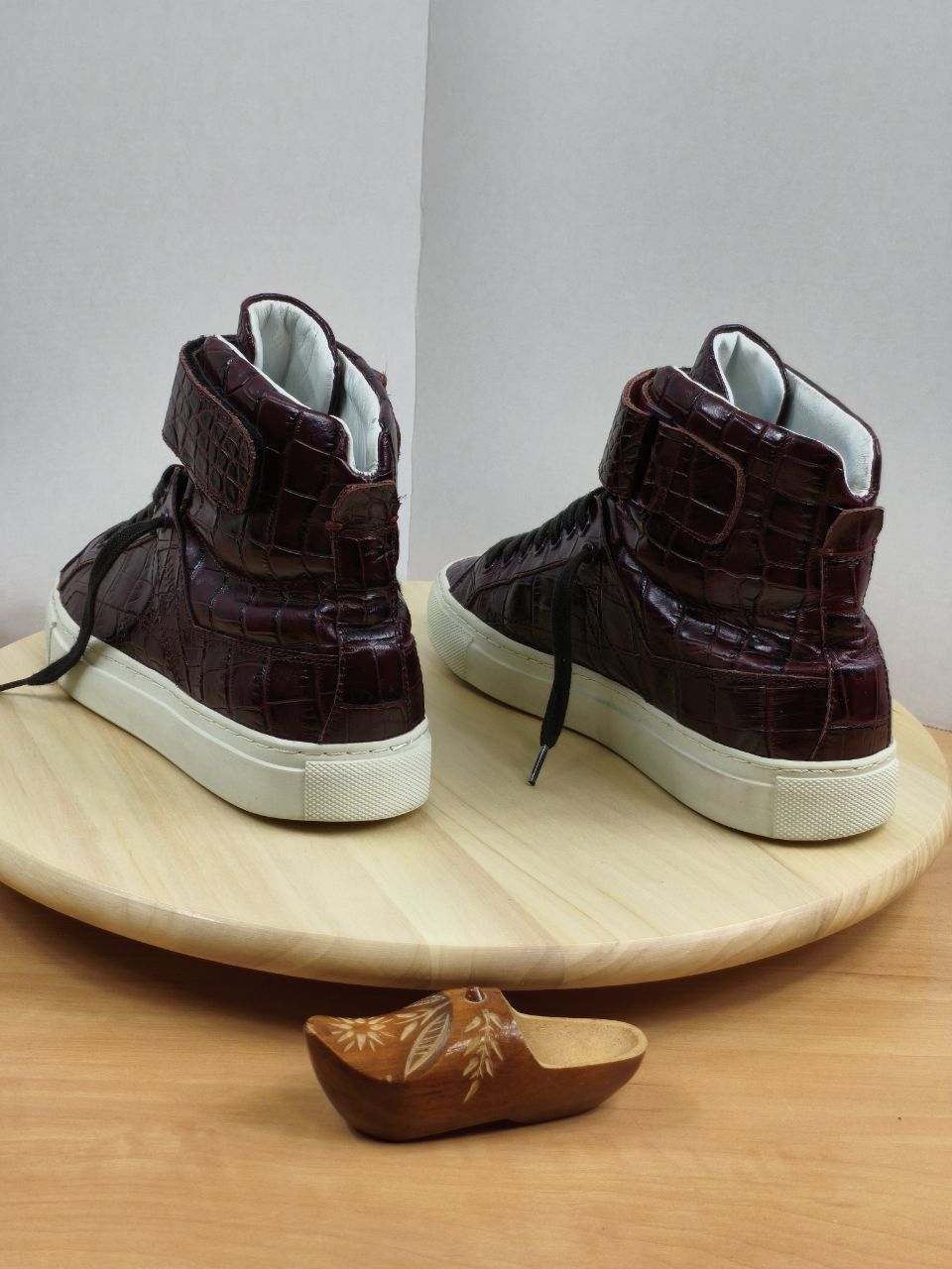 Buty Botki Hugo Boss damskie r.37 bordowe skòrzane lakierowane