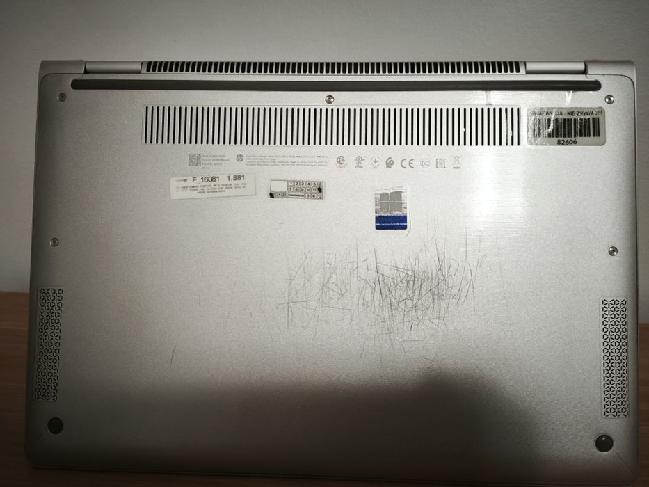 Portátil x360 versátil com ecrã tátil e caneta64309723384449122