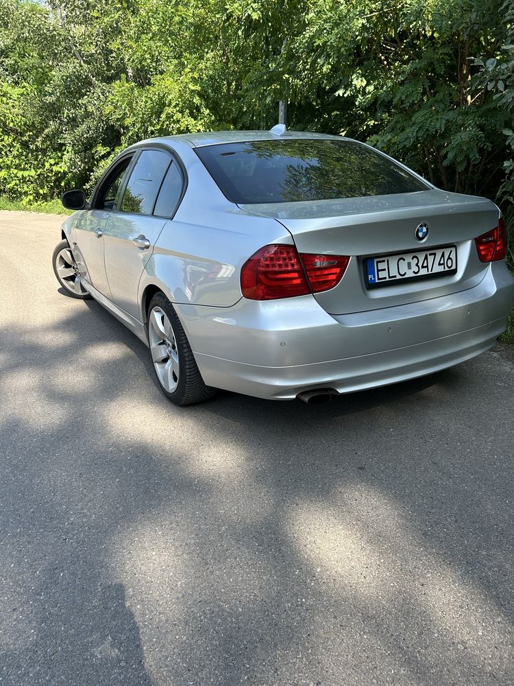 BMW 3  E90  2009 2.0 d LCI