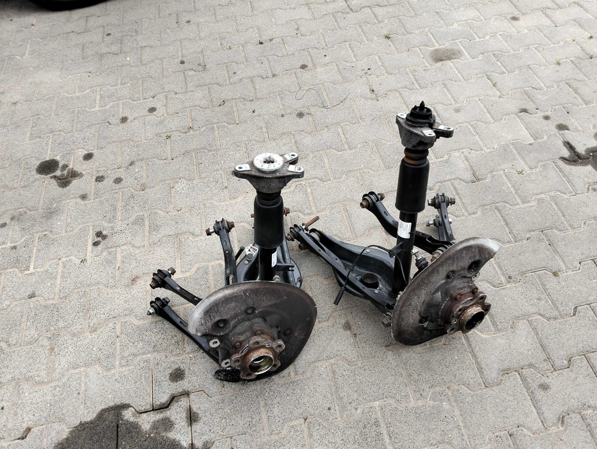 Bmw g20 g21 xdrive zwrotnica zawieszenie tył