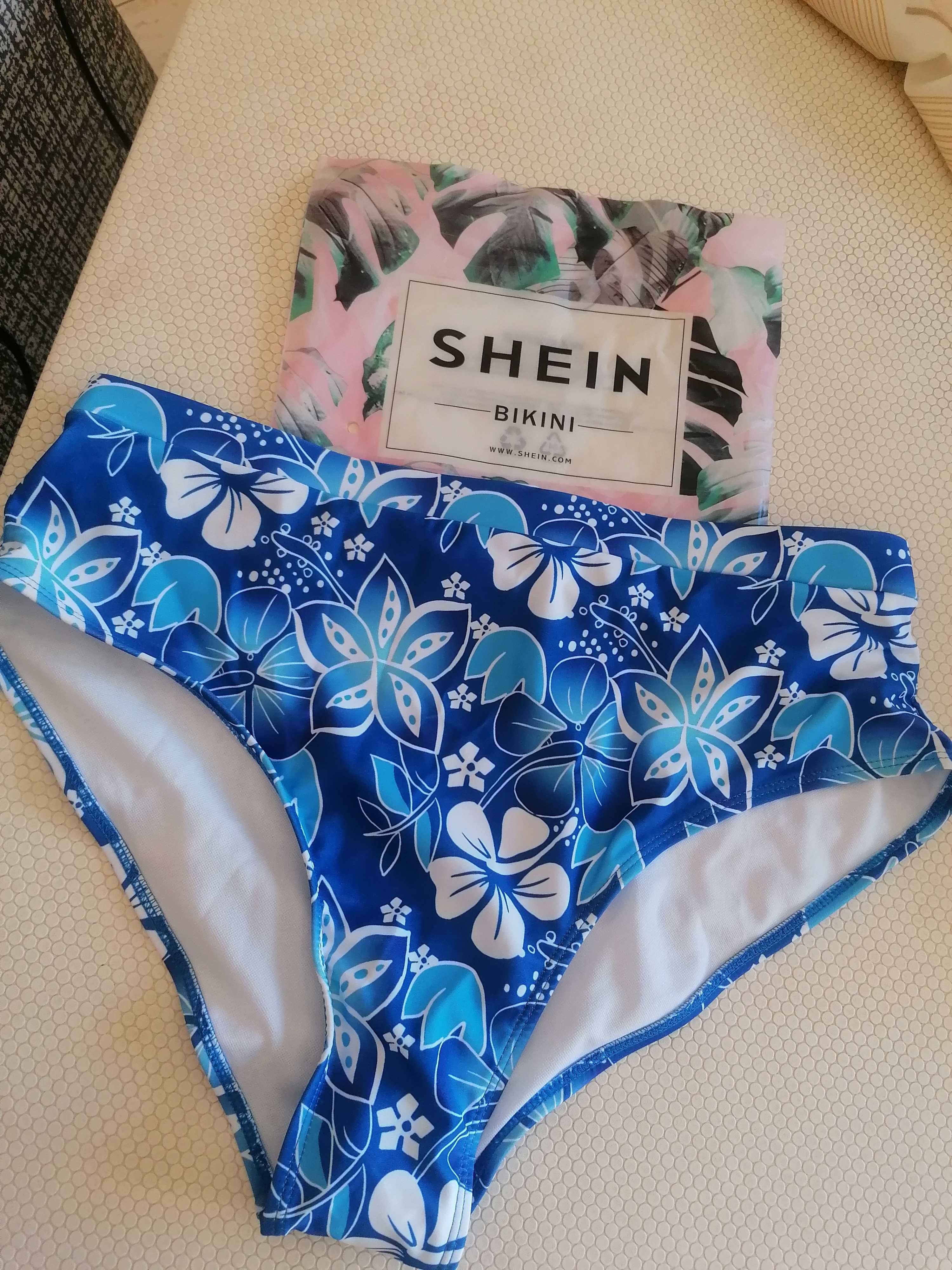 Cueca Bikini Azul Florido