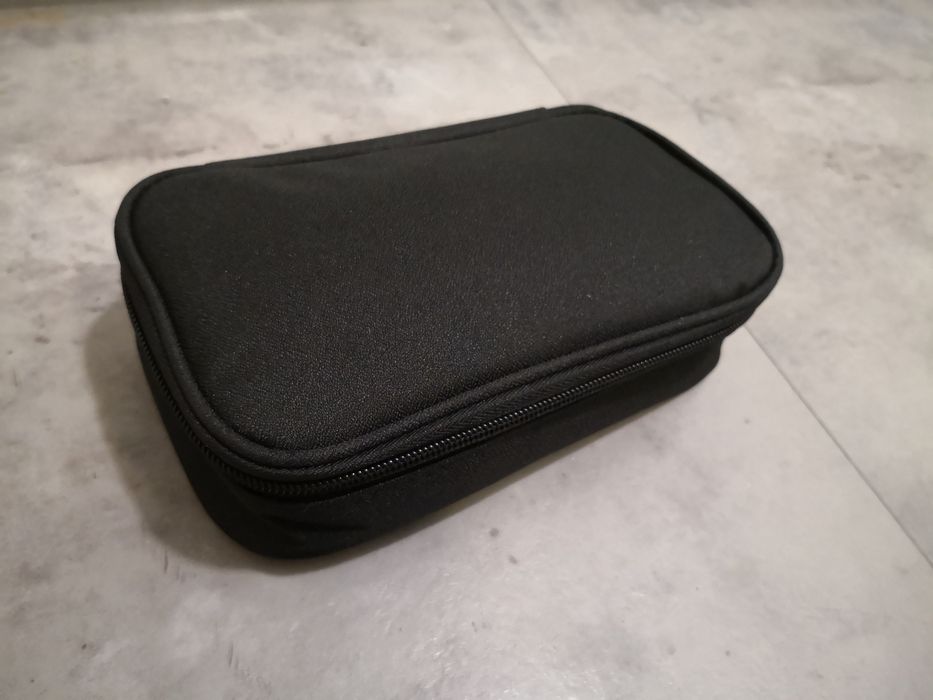 Organizer Uniwersalny Na Kable Słuchawki Ładowarki