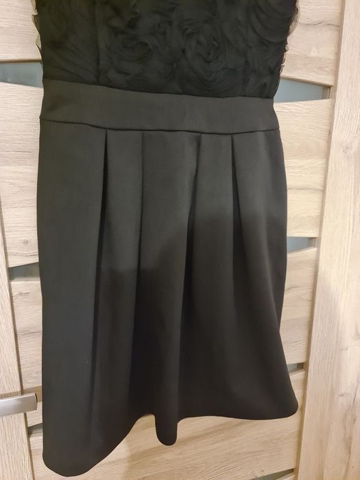 Sukienka czarna 38 góra tiul 3d różyczki