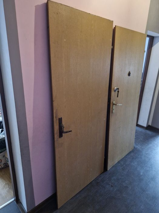 Drzwi 80 dwie sztuki