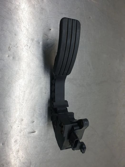 Pedal do acelerador RENAULT Trafic III (FG_)