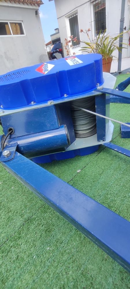 Grua PLUMA Elev304 Giratoria 300kg
