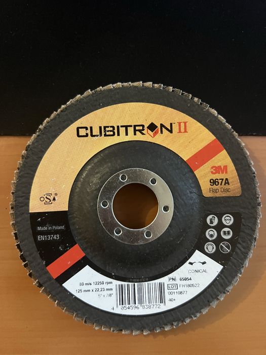 Пелюстковий круг Cubitron 967A