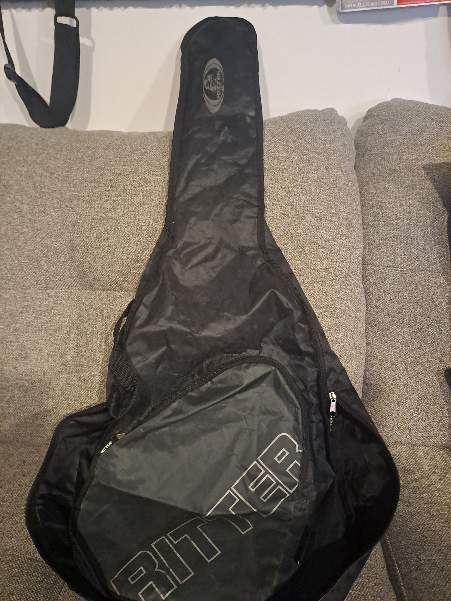 Guitarra  com saco