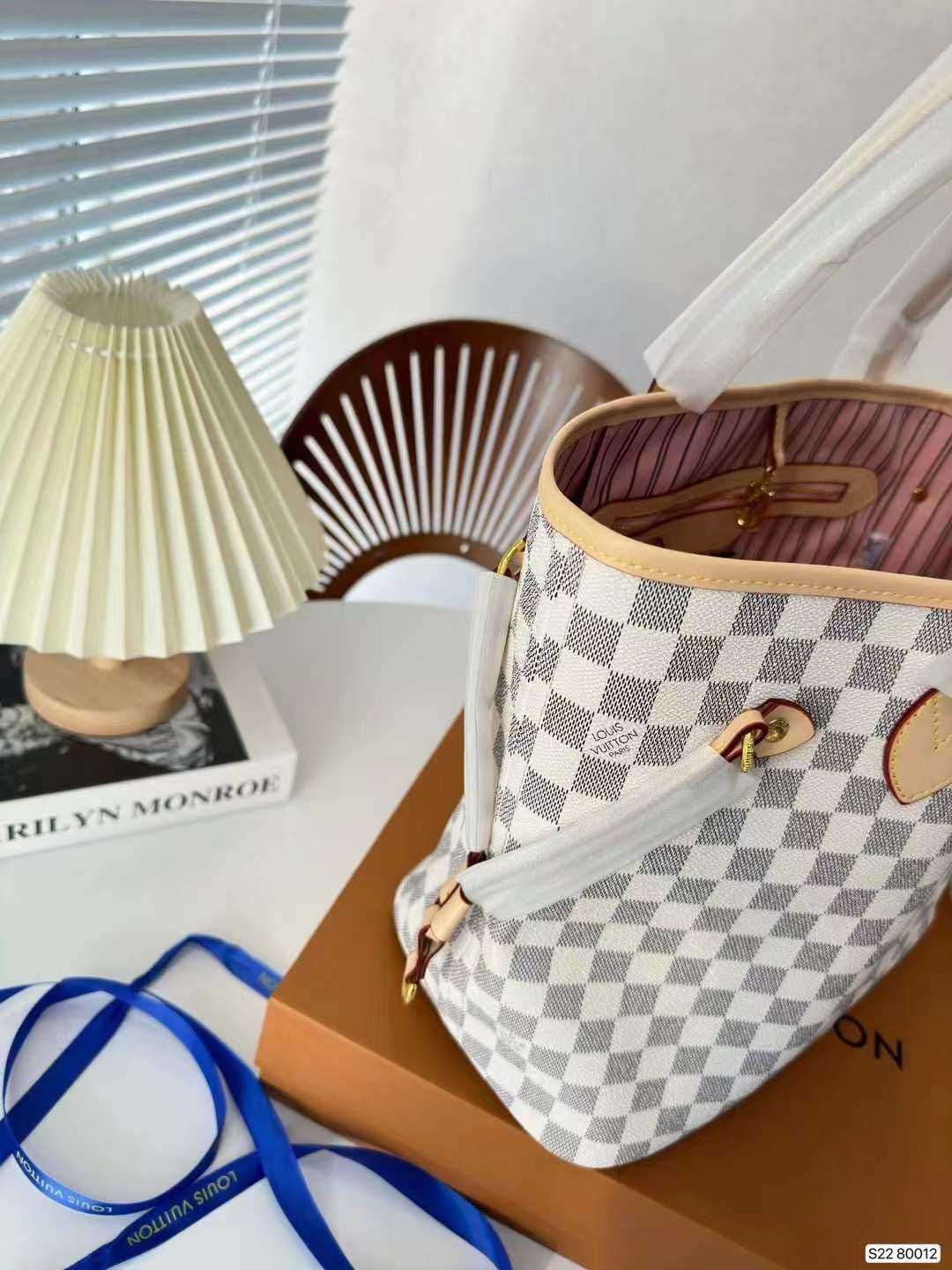 Torebka damska elegancka Louis Vuitton 444-70