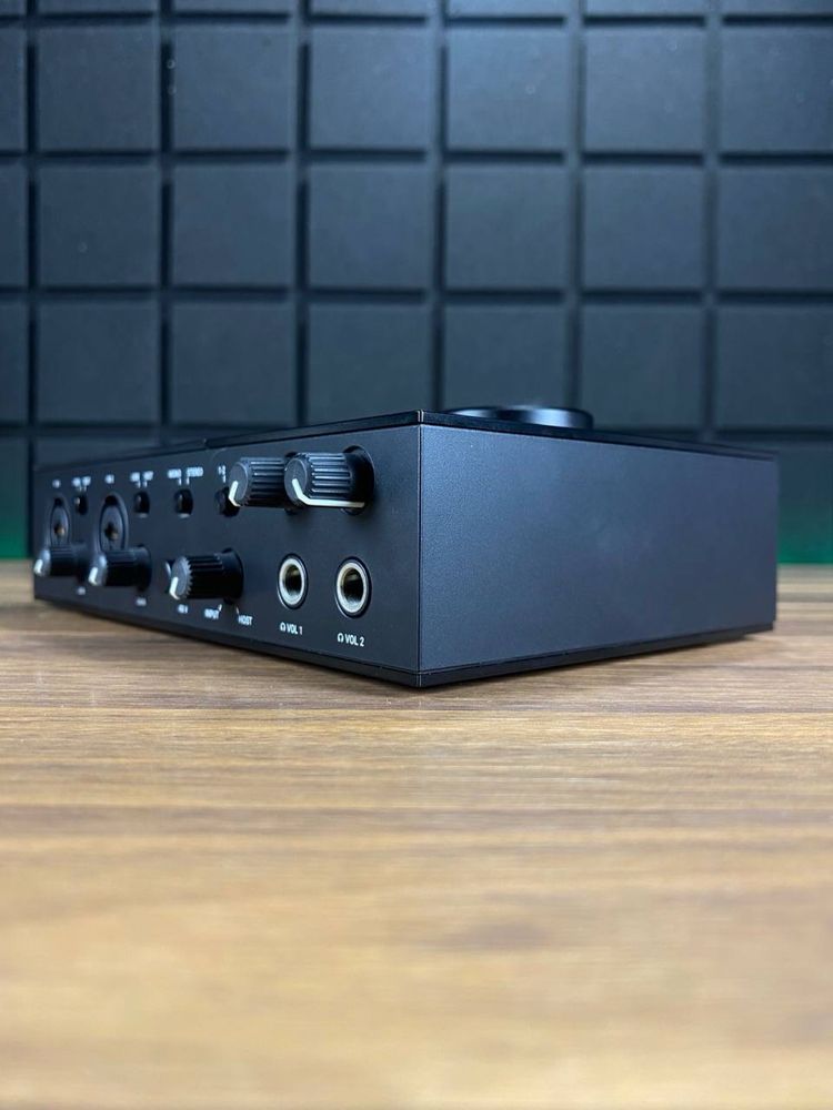 Native Instruments Komplete Audio 6