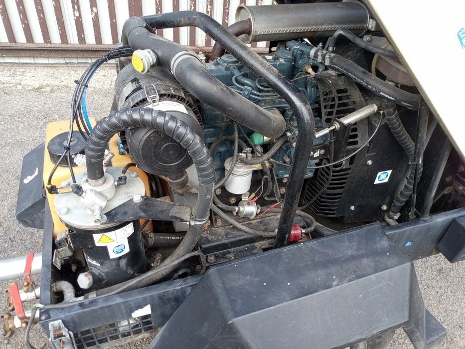 Kompresor śrubowy Doosan 720  sprowadzony 2012 rok Ingersoll Rand