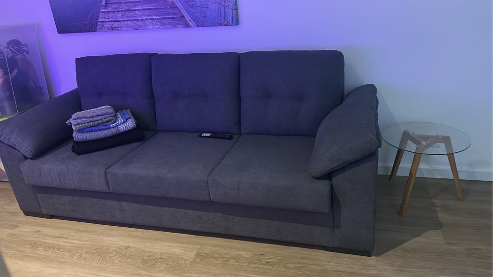 Sofa tres lugares novo