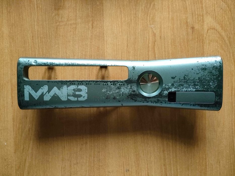 Obudowa od xbox 360 slim limitowana edycja MW3