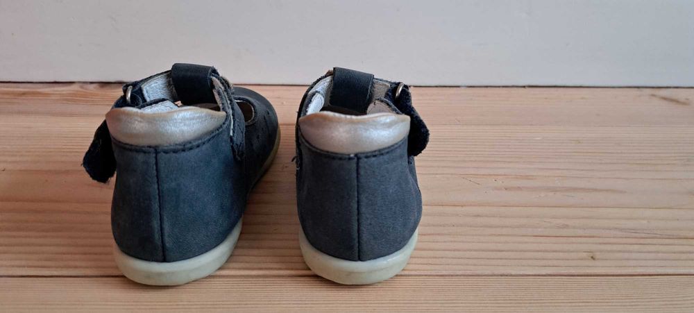 21 Emel balerinki granat z motylkiem