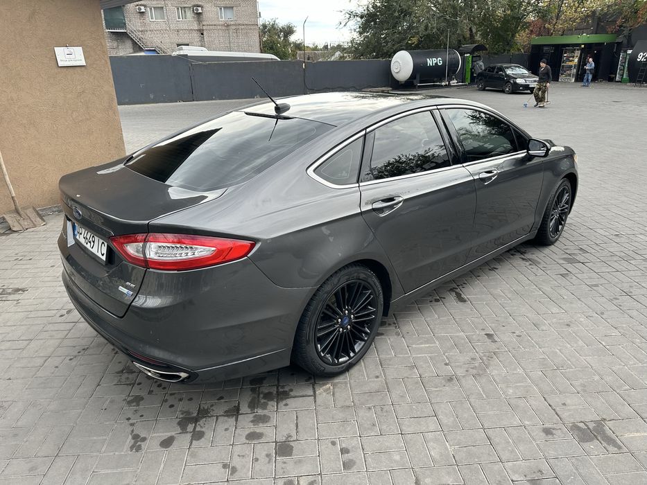 Ford Fusion SE AWD 2015