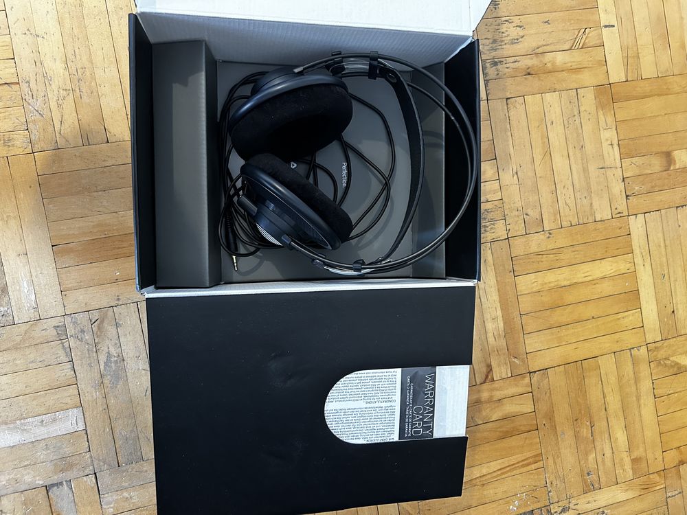 Słuchawki AKG702 Studyjne