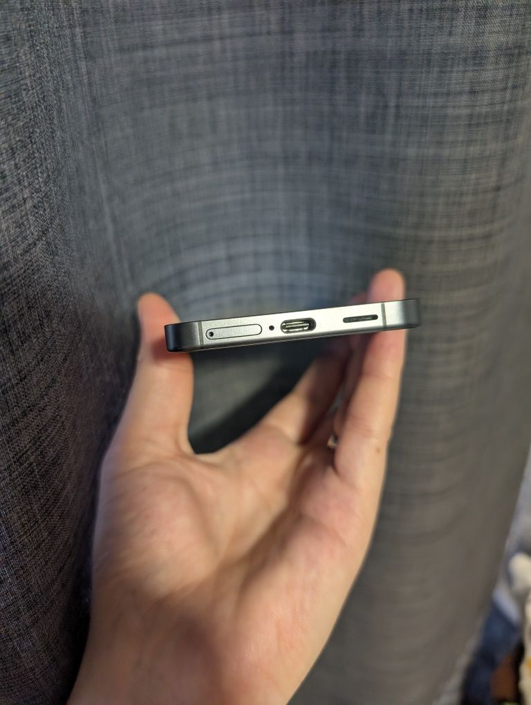 Samsung S24 8/256 под восстановление