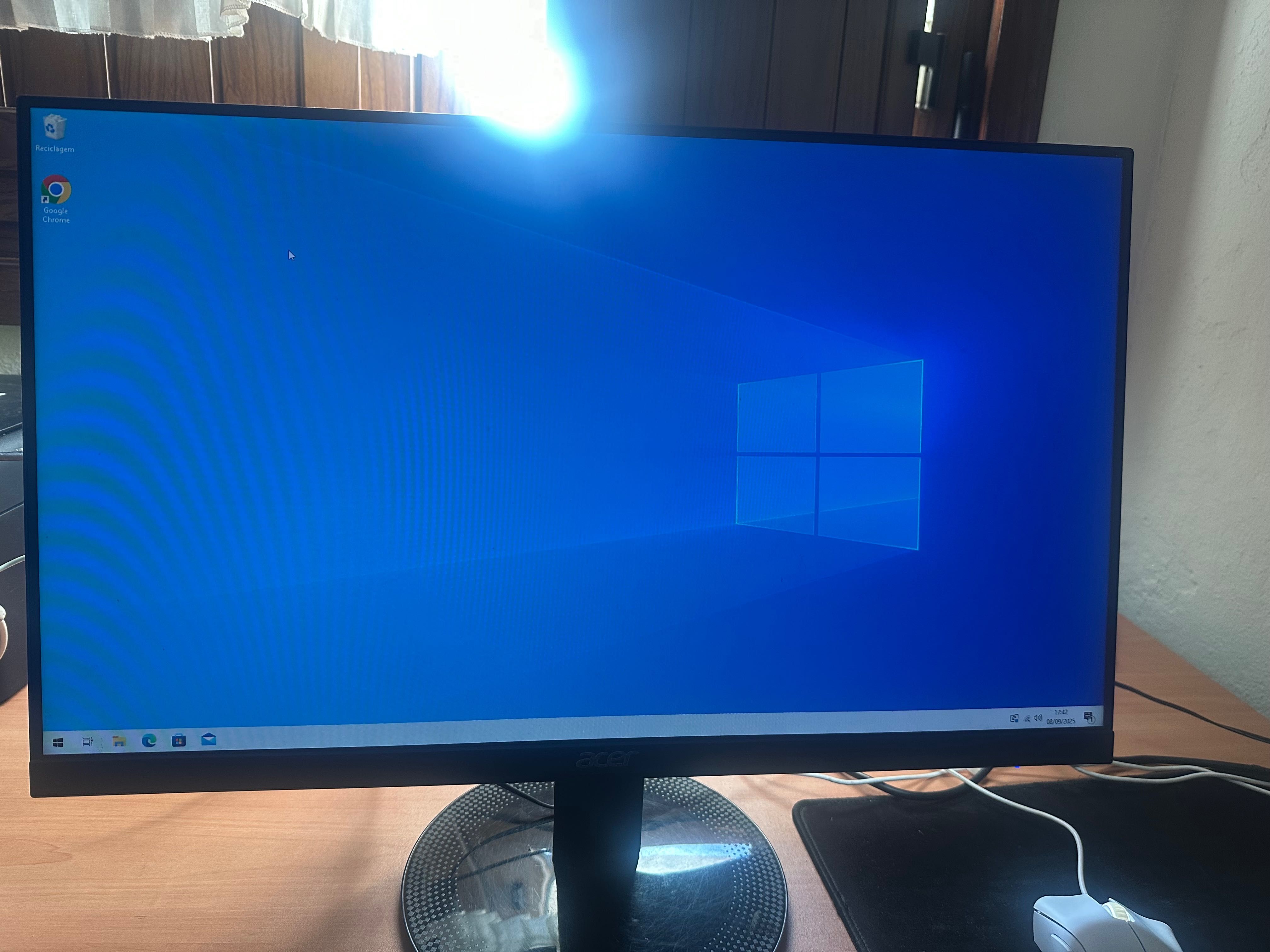Monitor acer 23,8”