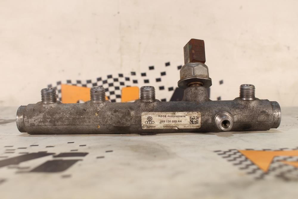 Régua / Rail De Injeção Audi A4 (8K2, B8)  059130089Ah / 059130758K