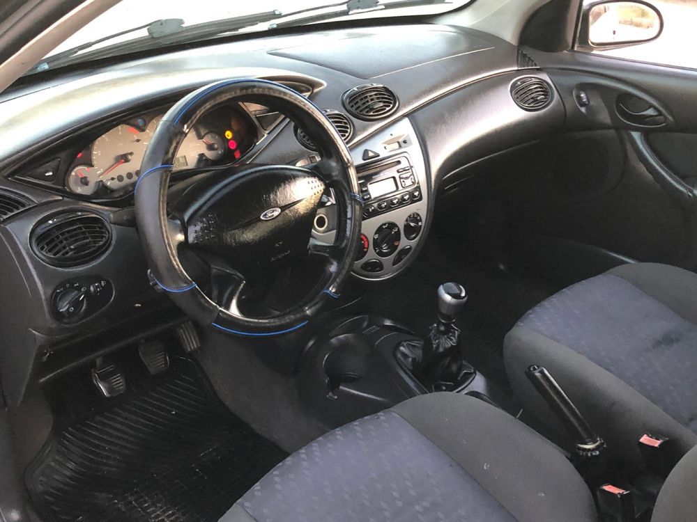 Ford focus 1.8td Comercial 2001