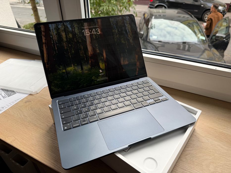 Macbook Air 13 cali, Apple M3 chip, 24GB RAM, 512 SSD Model 2024 A3113