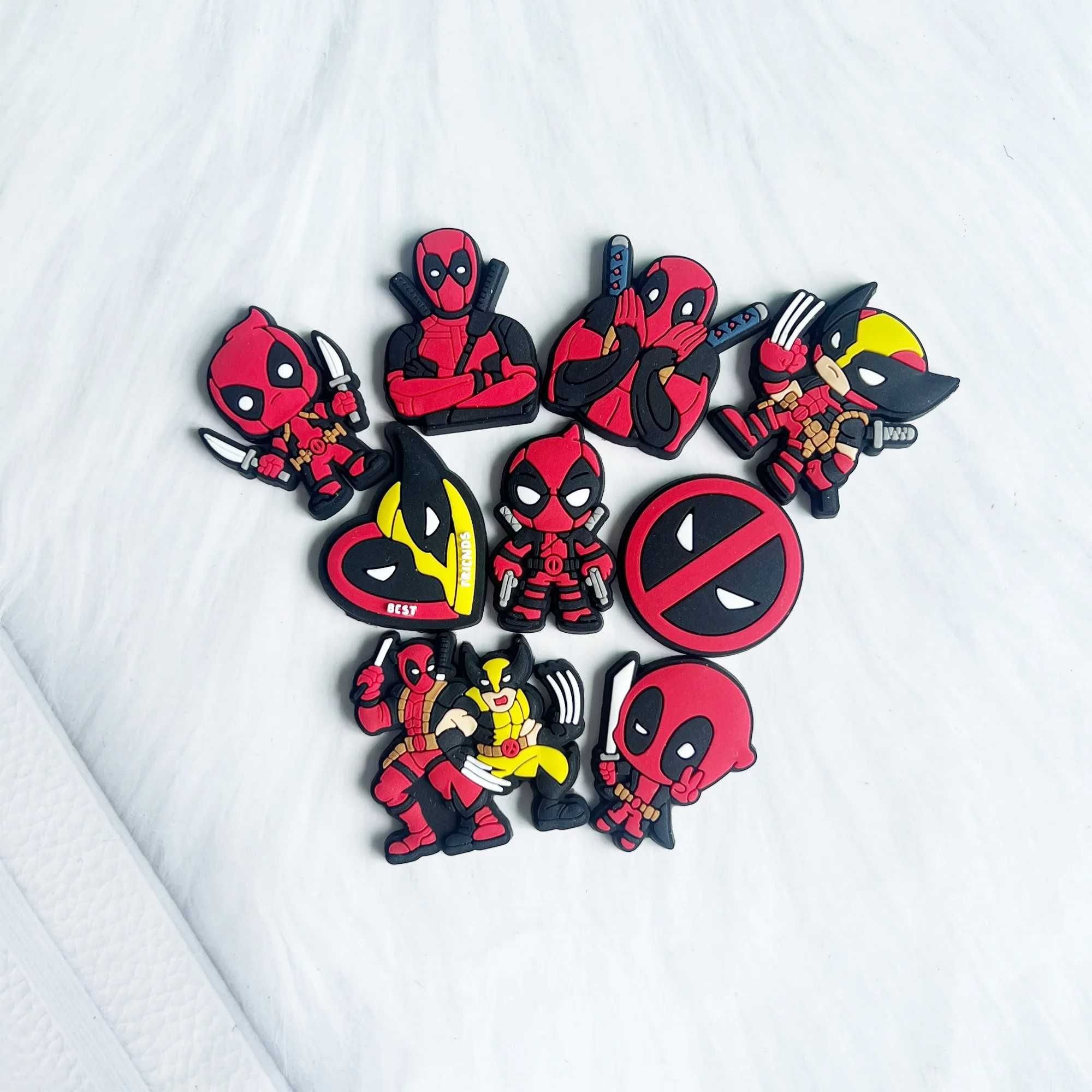 Przypinki do butów crocs DEADPOOL WOLVERINE Avengers MARVEL prezent