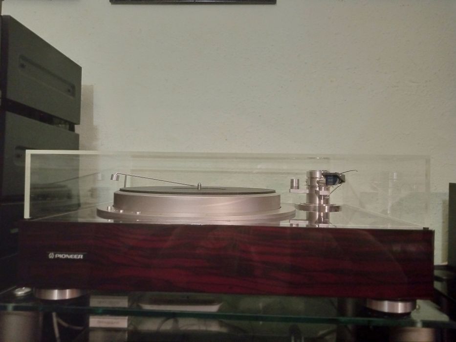 Pioneer PL-70 програвач