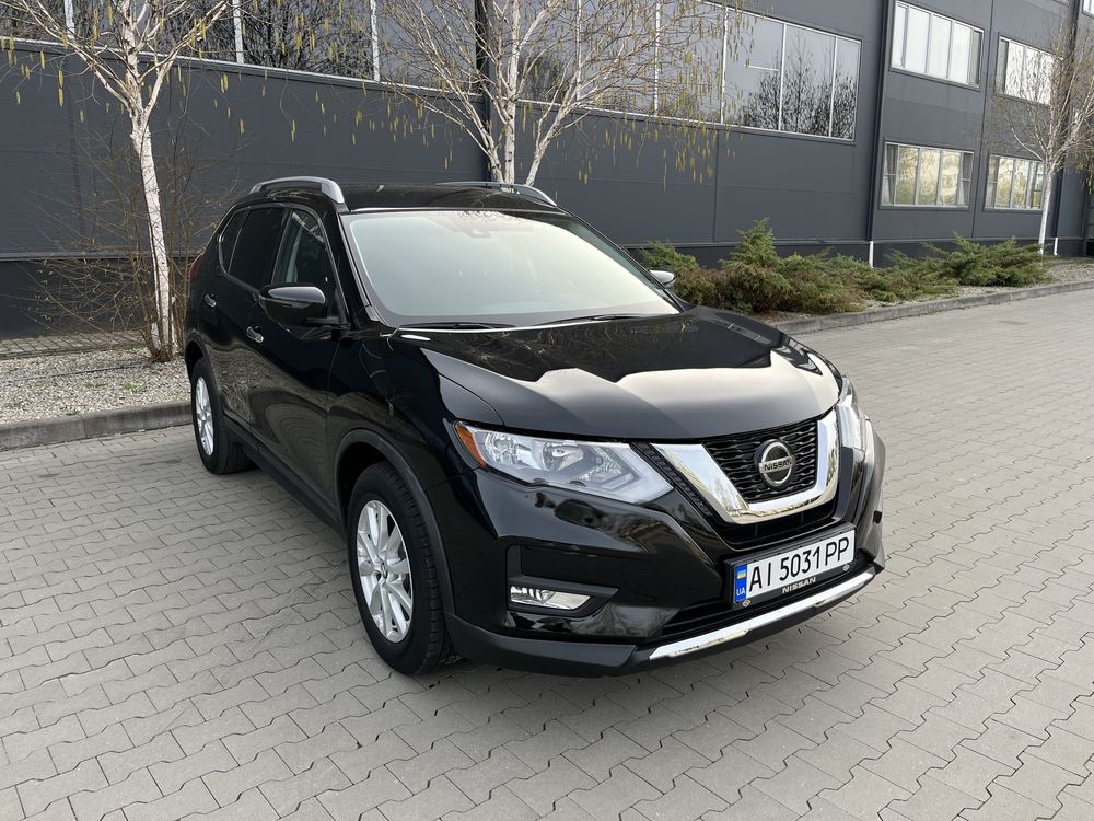 Продам авто Nissan Rogue 2019  SV