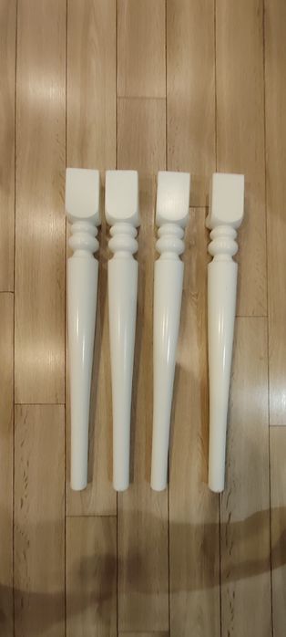 Stylowe drewniane nogi do stolu