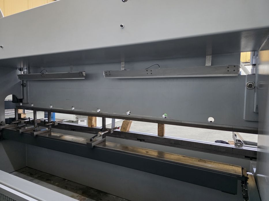 Prasa Krawedziowa krawedziarka SAFAN 120 ton 4300mm CNC