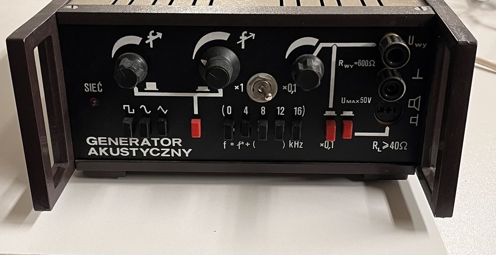 Generator akustyczny