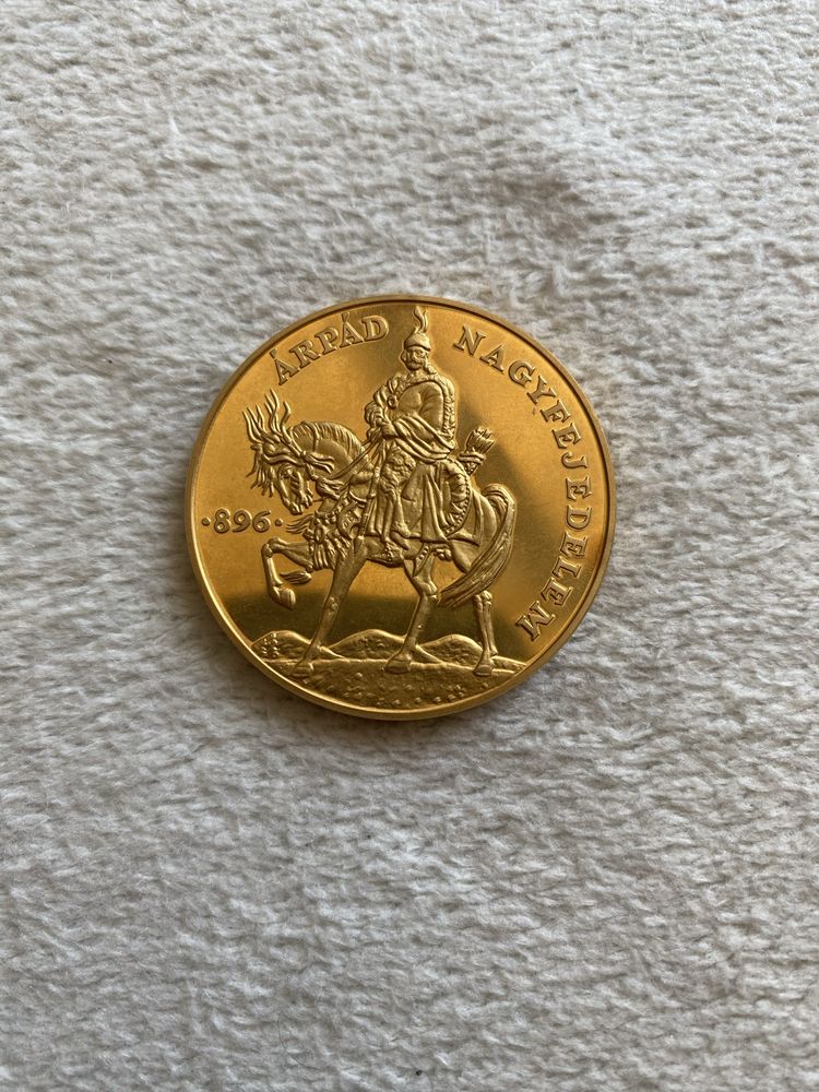 medal 1000 rocznica podboju przez Węgrów kotliny Panońskiej